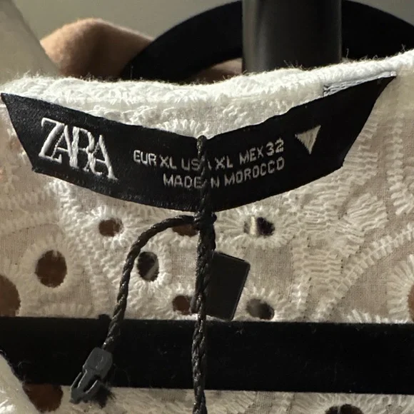 Zara Ivory Eyelet Lace Blouse - Picture 4 of 5